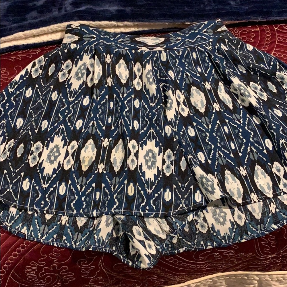 Never worn-show me your mumu loose shorts